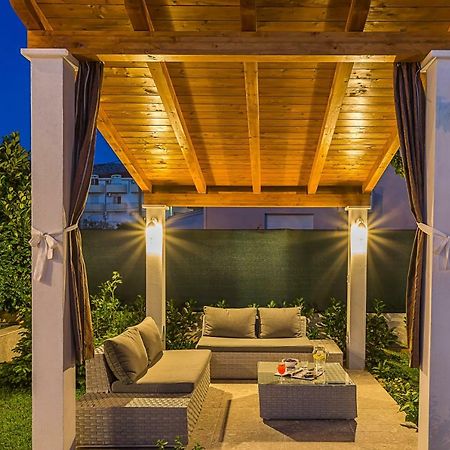 Villa Sweet Home Marija With Heated Pool スプリト エクステリア 写真